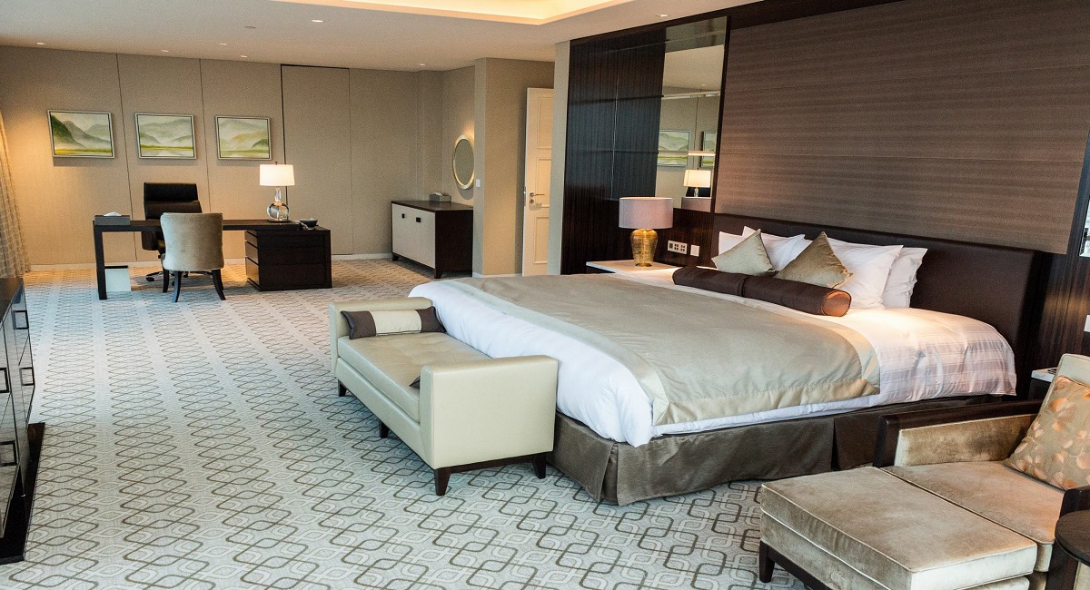 PRESIDENTIAL SUITE